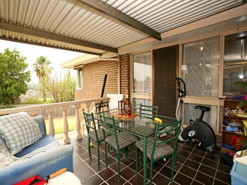 32 Saladin Avenue, Glen Waverley VIC 3150