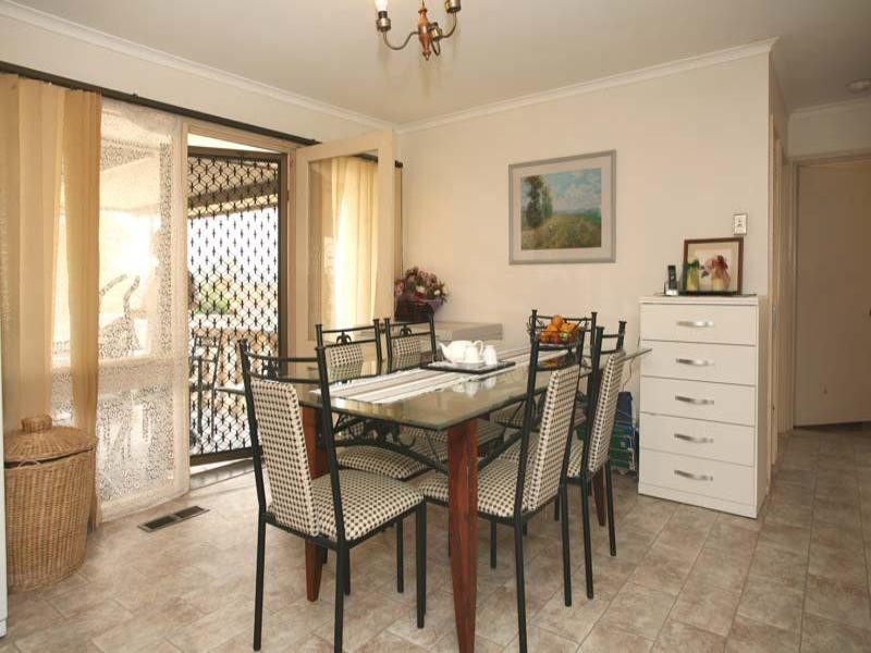 32 Saladin Avenue, Glen Waverley VIC 3150