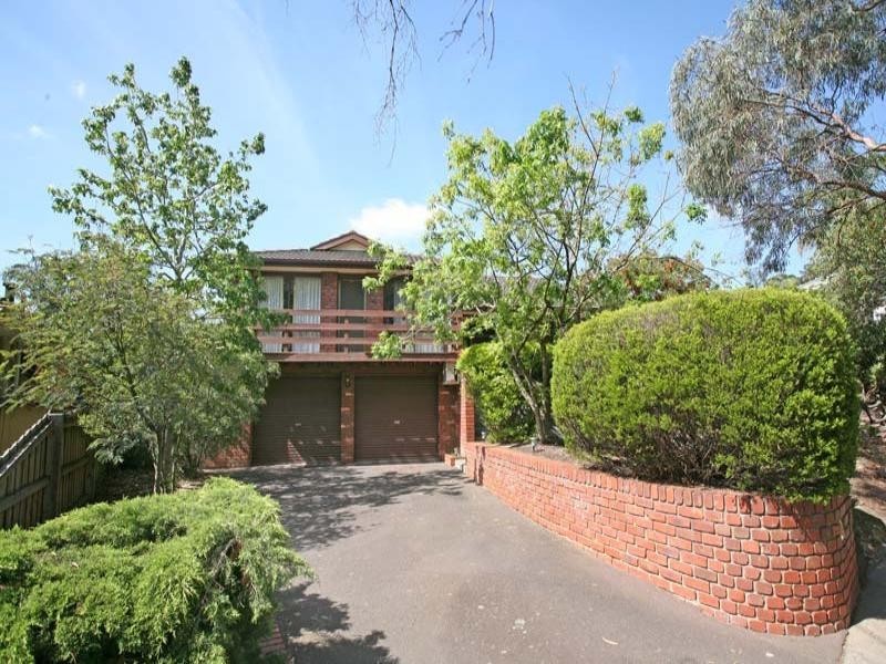 4 Samantha Close, Wheelers Hill VIC 3150