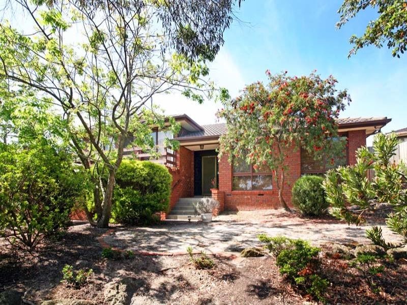 4 Samantha Close, Wheelers Hill VIC 3150