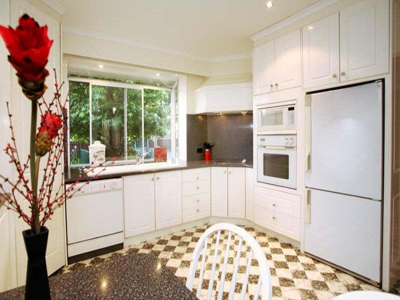 29 Milton Crescent, Mulgrave VIC 3170