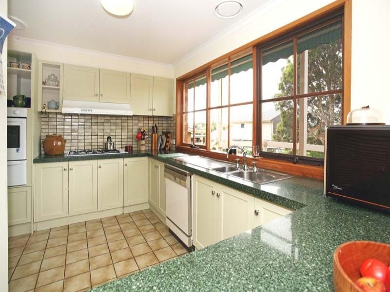 2 Eaton Place, Wheelers Hill VIC 3150