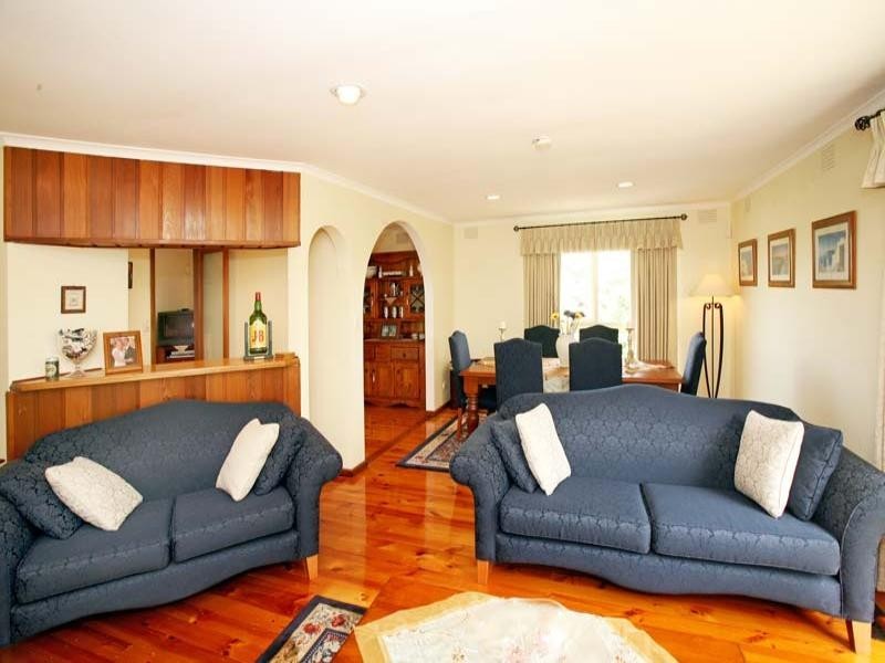 37 Meadowbrook Drive, Wheelers Hill VIC 3150