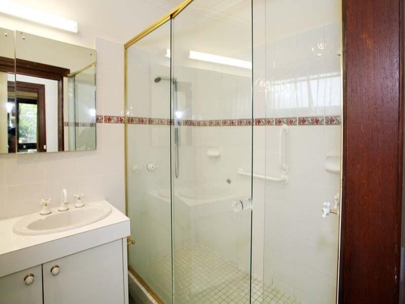 32 Townsend Street, Glen Waverley VIC 3150