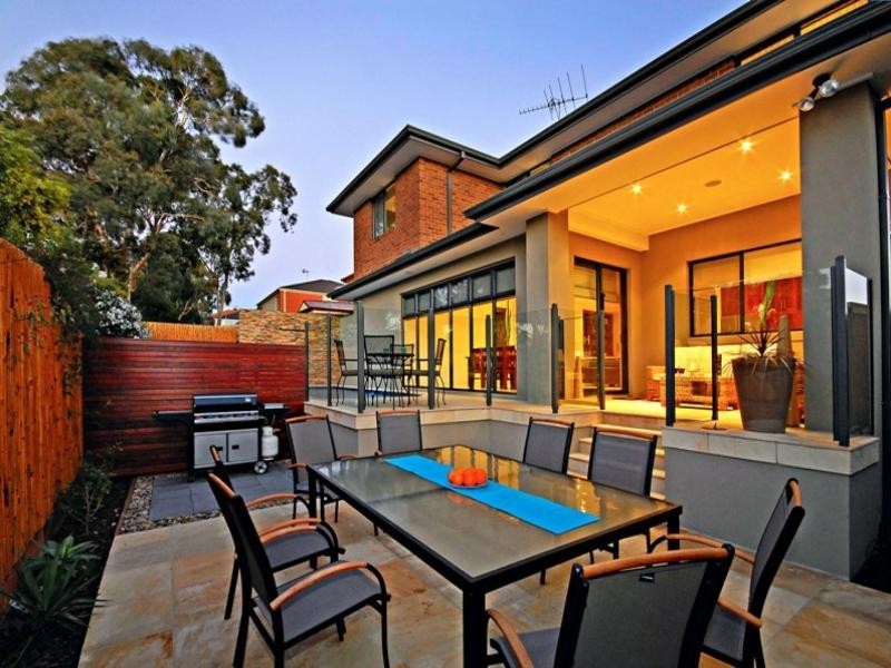 5 Holmes Way, Glen Waverley VIC 3150