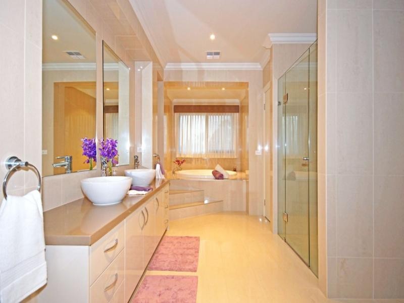 5 Holmes Way, Glen Waverley VIC 3150