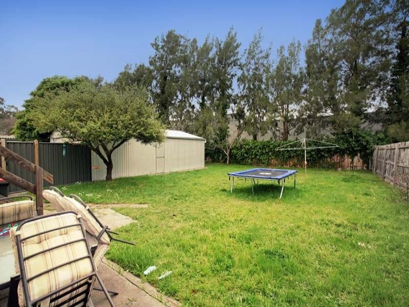 102 Bogong Avenue, Glen Waverley VIC 3150