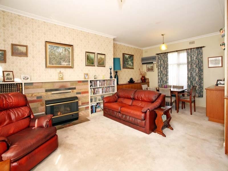 19 Kennedy Street, Glen Waverley VIC 3150