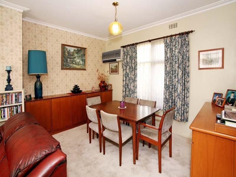 19 Kennedy Street, Glen Waverley VIC 3150