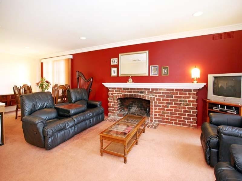 1 Coolabah Avenue, Glen Waverley VIC 3150