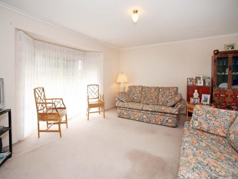 2/12 Garrisson Drive, Glen Waverley VIC 3150