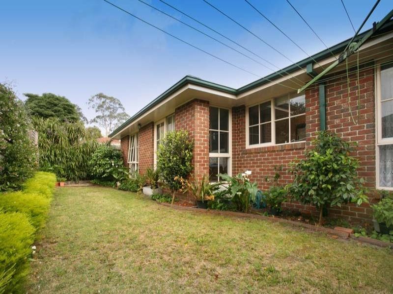 2/12 Garrisson Drive, Glen Waverley VIC 3150