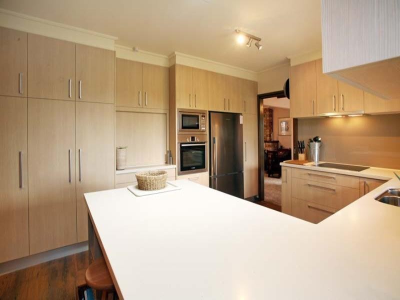 30 Strickland Drive, Wheelers Hill VIC 3150