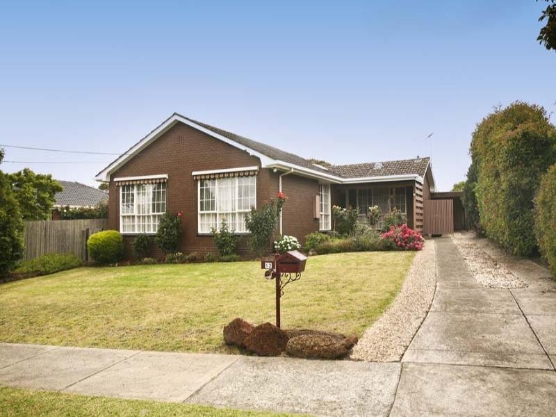 12 Walton Heath Crescent, Mount Waverley VIC 3149