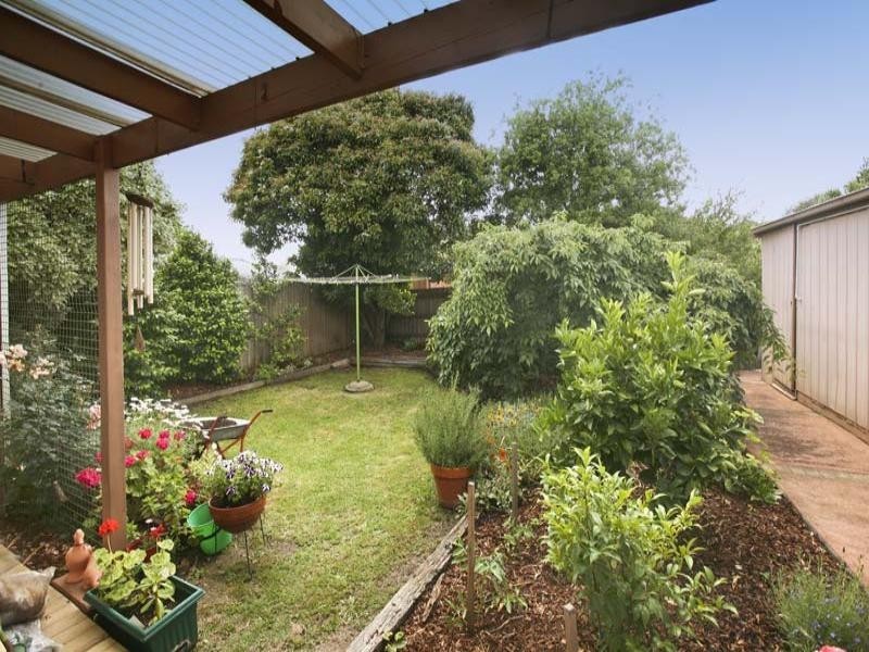 12 Walton Heath Crescent, Mount Waverley VIC 3149