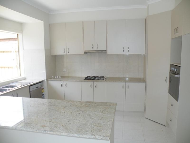 3/745 Waverley Road, Glen Waverley VIC 3150