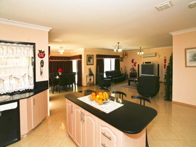 4 Tessa Court, Mount Waverley VIC 3149