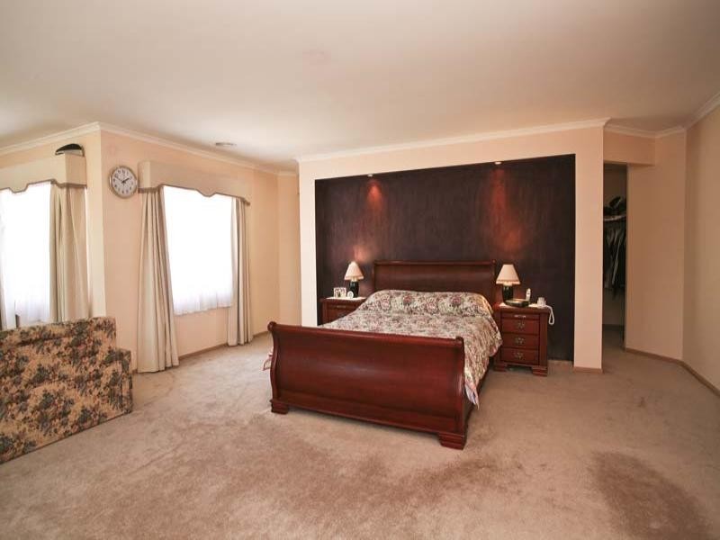 4 Tessa Court, Mount Waverley VIC 3149