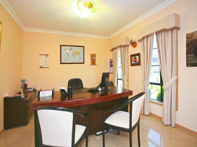 4 Tessa Court, Mount Waverley VIC 3149