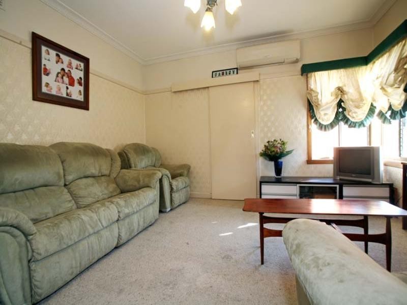 2229 Dandenong Road, Mulgrave VIC 3170