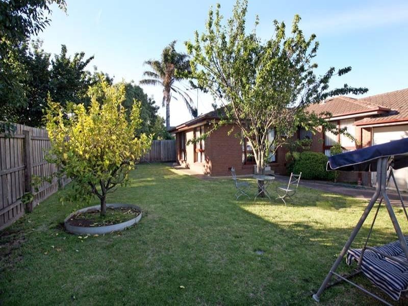 22 Monash Drive, Mulgrave VIC 3170