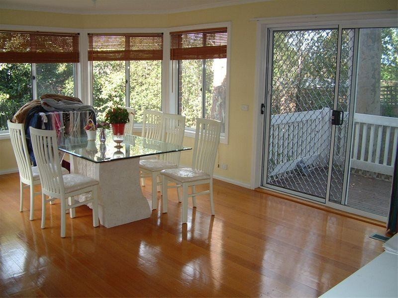 13 Silverwood Way, Glen Waverley VIC 3150