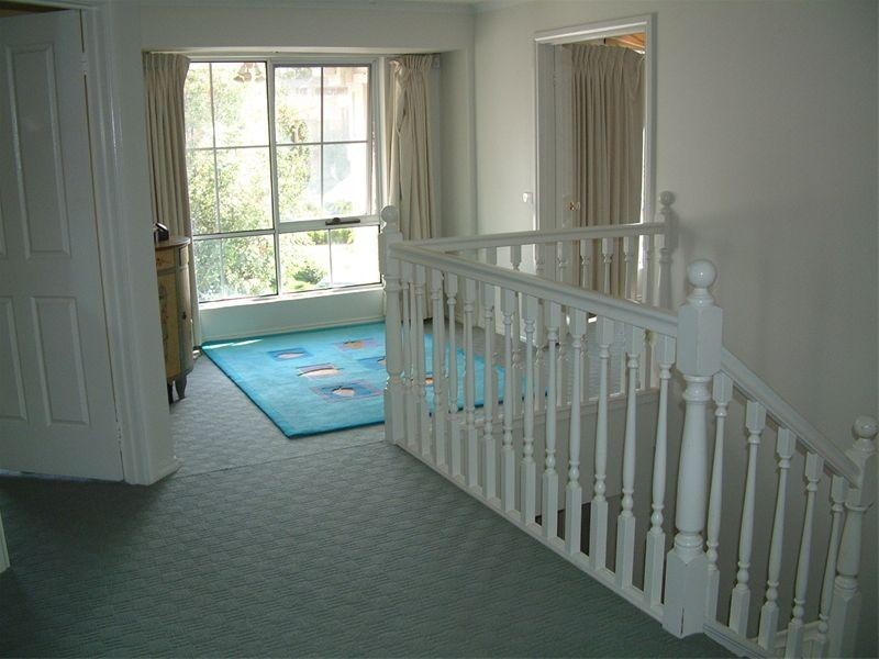 13 Silverwood Way, Glen Waverley VIC 3150