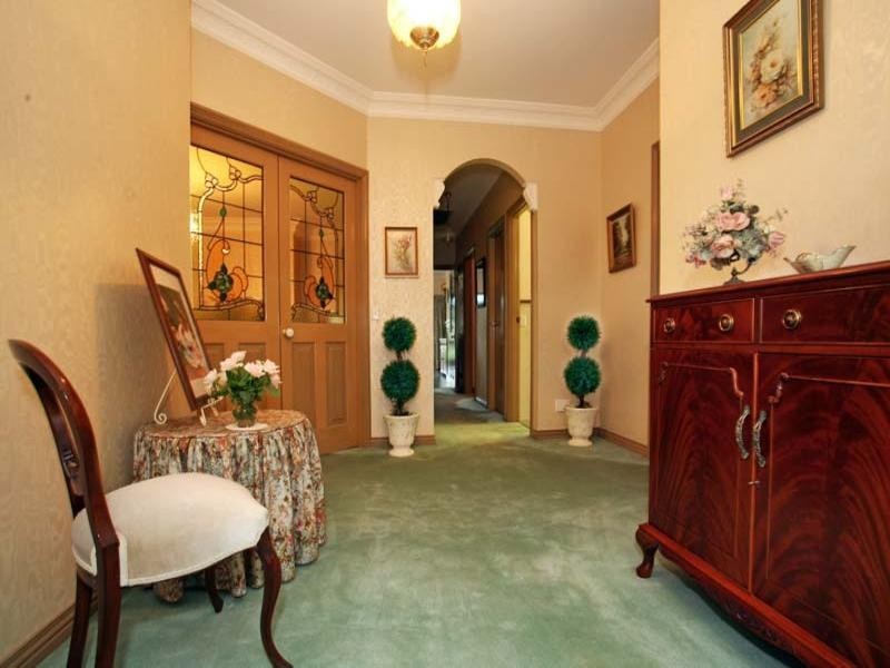 32 Clarke Court, Wheelers Hill VIC 3150