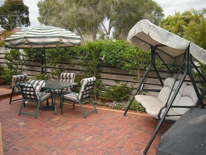 1/62-64 Leicester Avenue, Glen Waverley VIC 3150