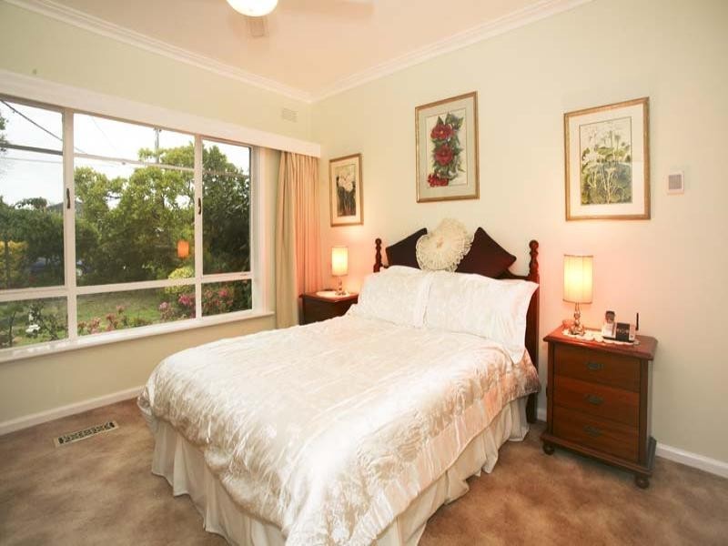 9 Myers Avenue, Glen Waverley VIC 3150