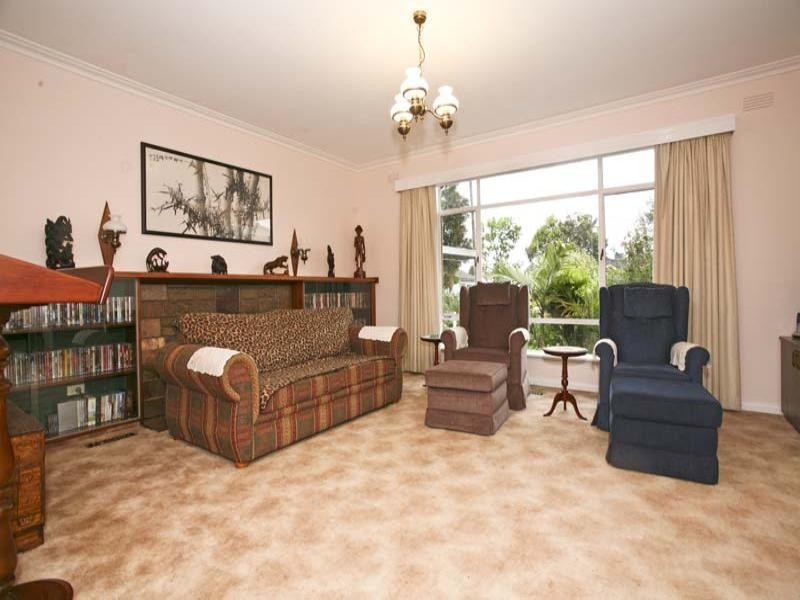 9 Myers Avenue, Glen Waverley VIC 3150