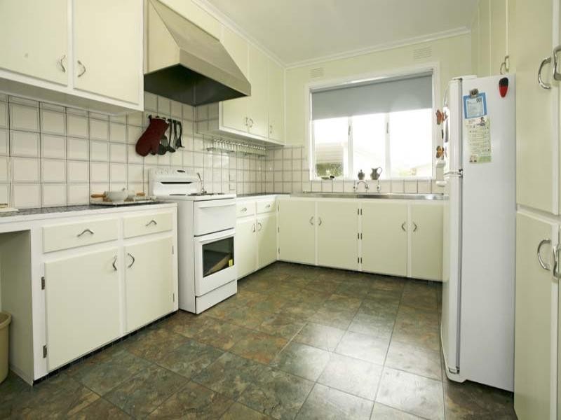 9 Myers Avenue, Glen Waverley VIC 3150