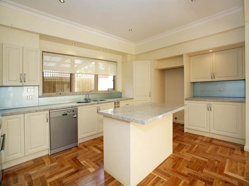 7 Glen Road, Glen Waverley VIC 3150