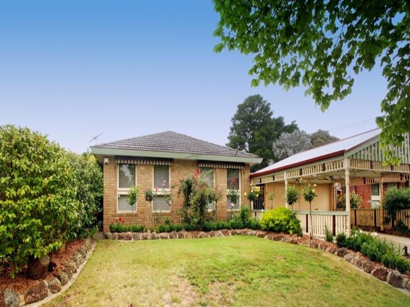 72 Columbia Drive, Wheelers Hill VIC 3150