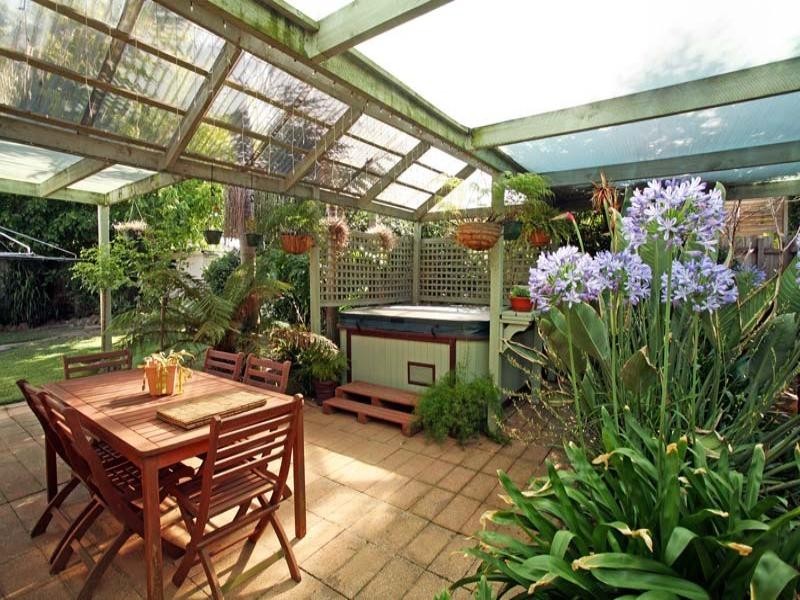 72 Columbia Drive, Wheelers Hill VIC 3150
