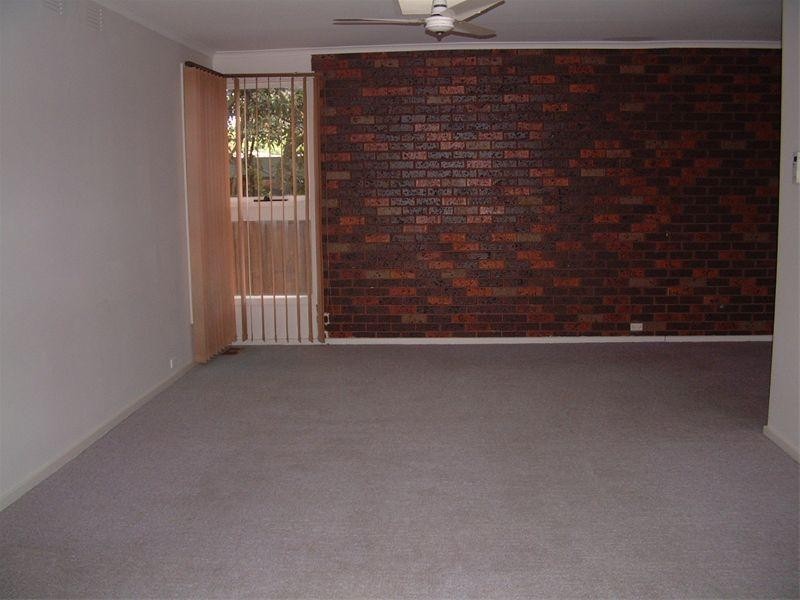 39 Tullimbar Circuit, Vermont South VIC 3133