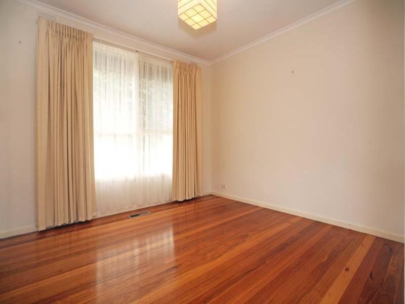 22 Tereva Crescent, Wheelers Hill VIC 3150