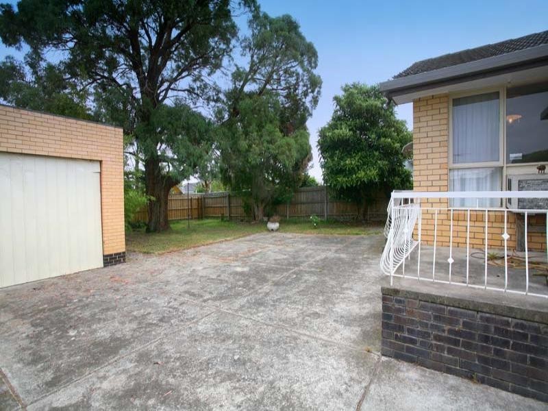 22 Tereva Crescent, Wheelers Hill VIC 3150
