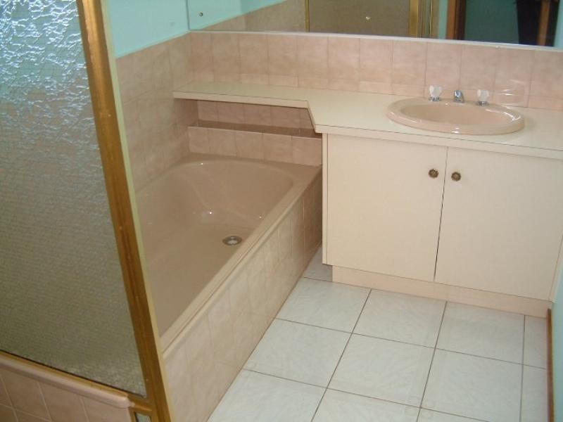 55 Tourmaline Crescent, Wheelers Hill VIC 3150