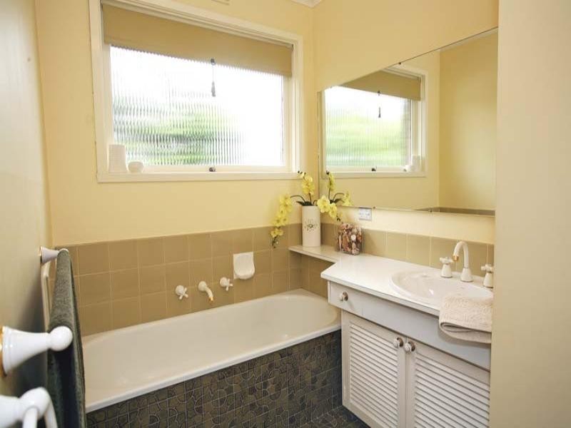 4 Arundel Court, Mulgrave VIC 3170