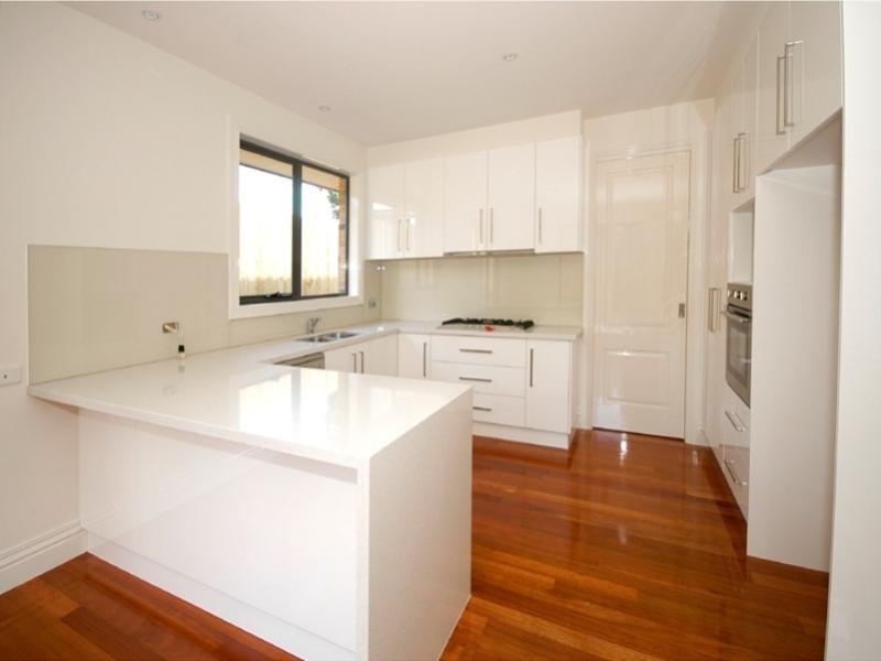 4B Pimm Court, Glen Waverley VIC 3150