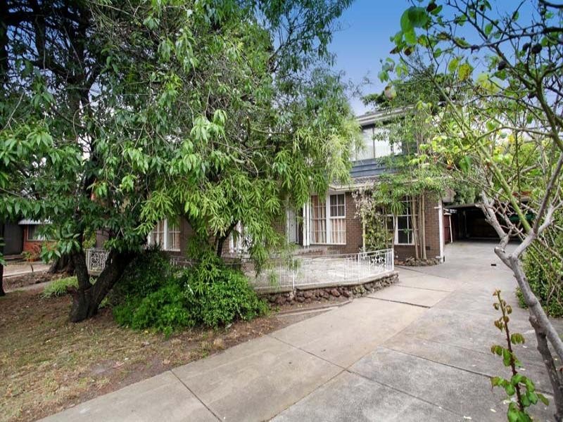 5 Naroo Court, Glen Waverley VIC 3150