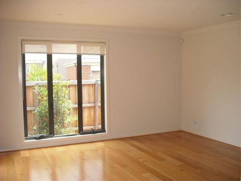 2 Bentham Court, Burwood VIC 3125