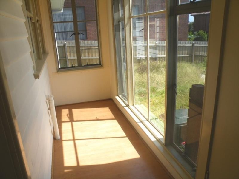 1/55 Atkinson Street, Chadstone VIC 3148