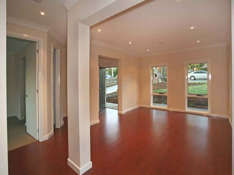 1/4 Gnarwin Street, Mount Waverley VIC 3149