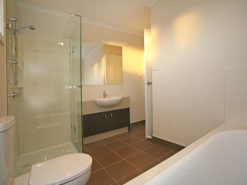 1/4 Gnarwin Street, Mount Waverley VIC 3149