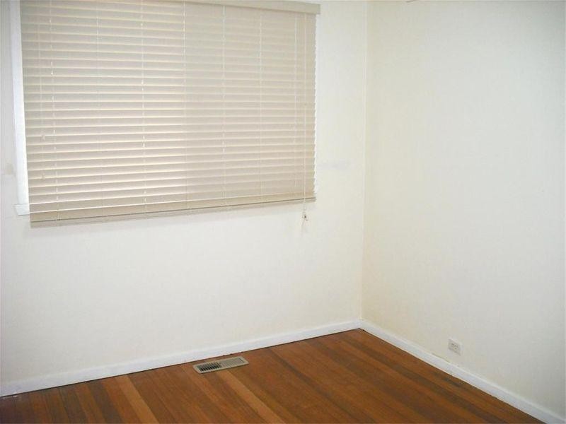 14 Westlands Road, Glen Waverley VIC 3150