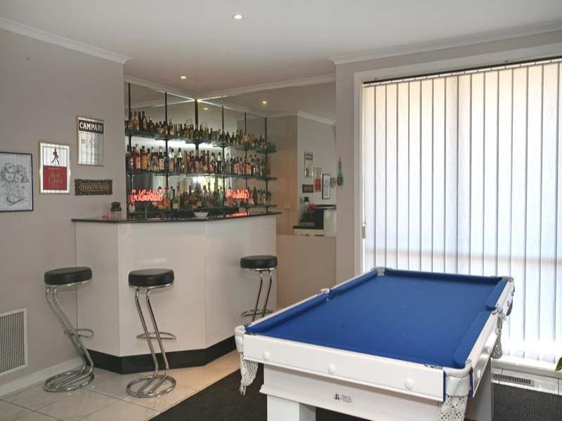 14 Andleigh Drive, Mulgrave VIC 3170