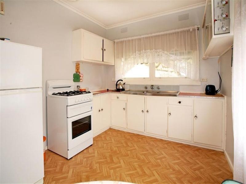 10 Wattle Grove, Mulgrave VIC 3170