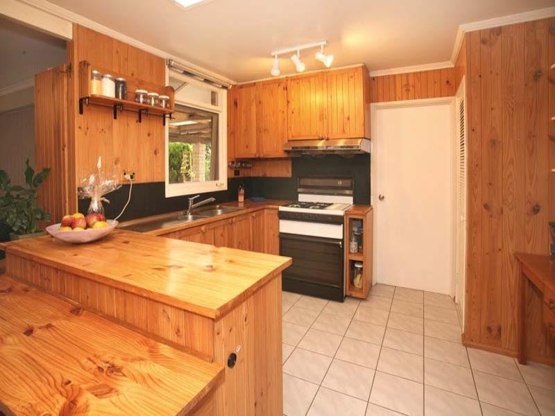 37 Ranfurlie Drive, Glen Waverley VIC 3150